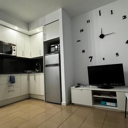 Moderno Apartamento Con Parking,Tarrassa, Barcelona Terrassa Exterior foto