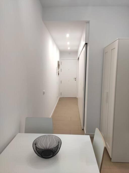 Moderno Apartamento Con Parking,Tarrassa, Barcelona Terrassa Exterior foto
